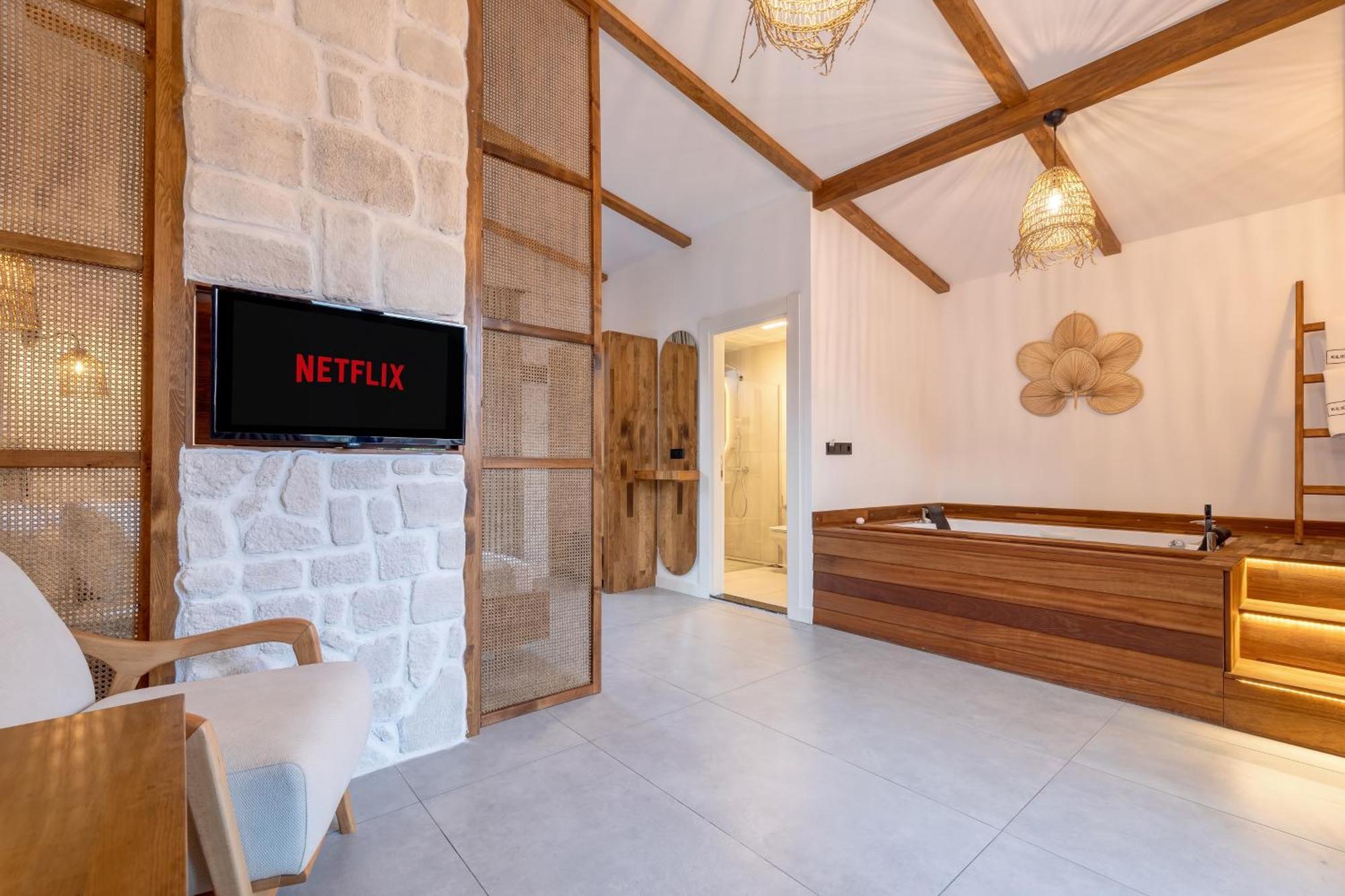 Rota Kilidonia Karaoez Suites&Villas Rum bild