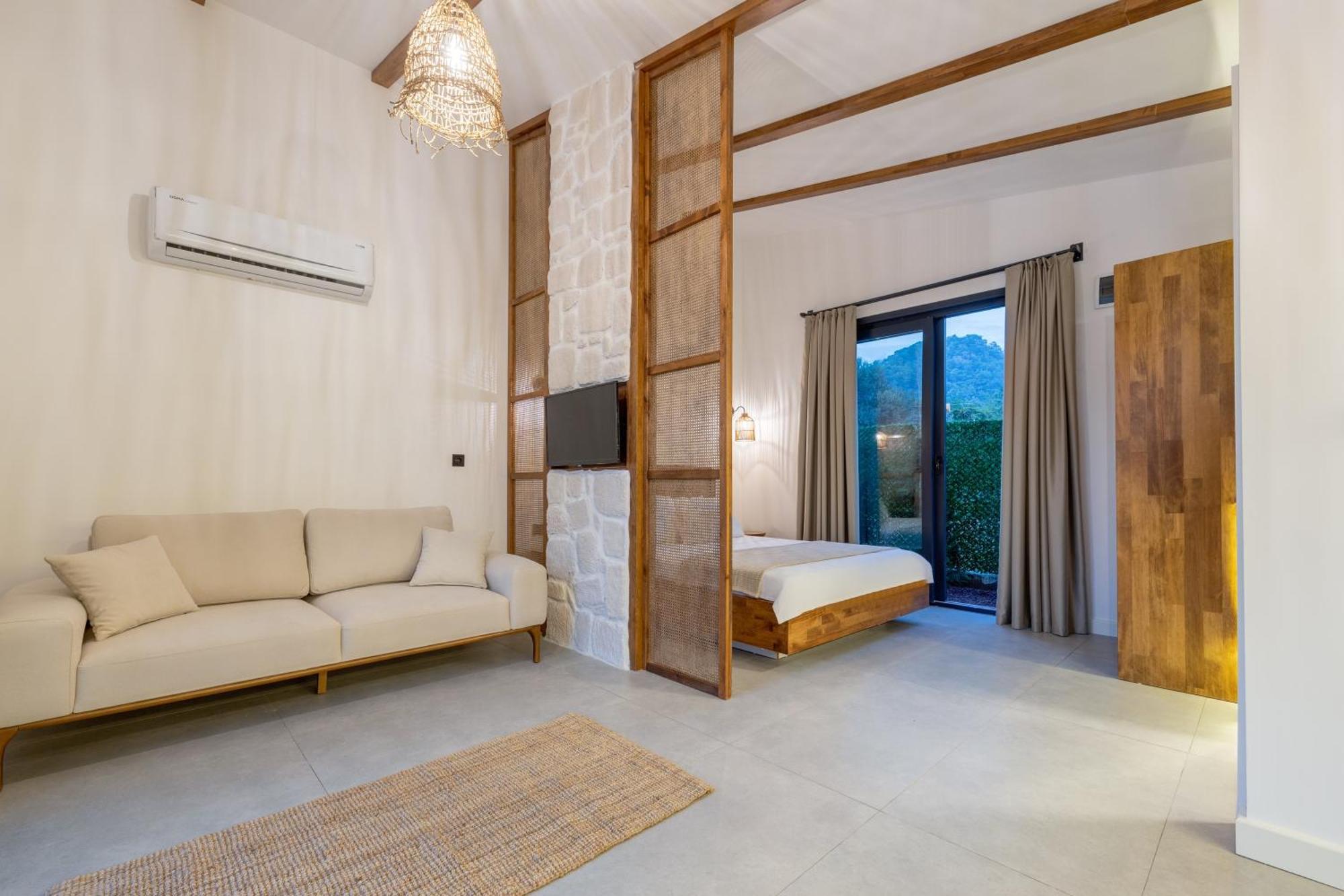Rota Kilidonia Karaoez Suites&Villas Rum bild